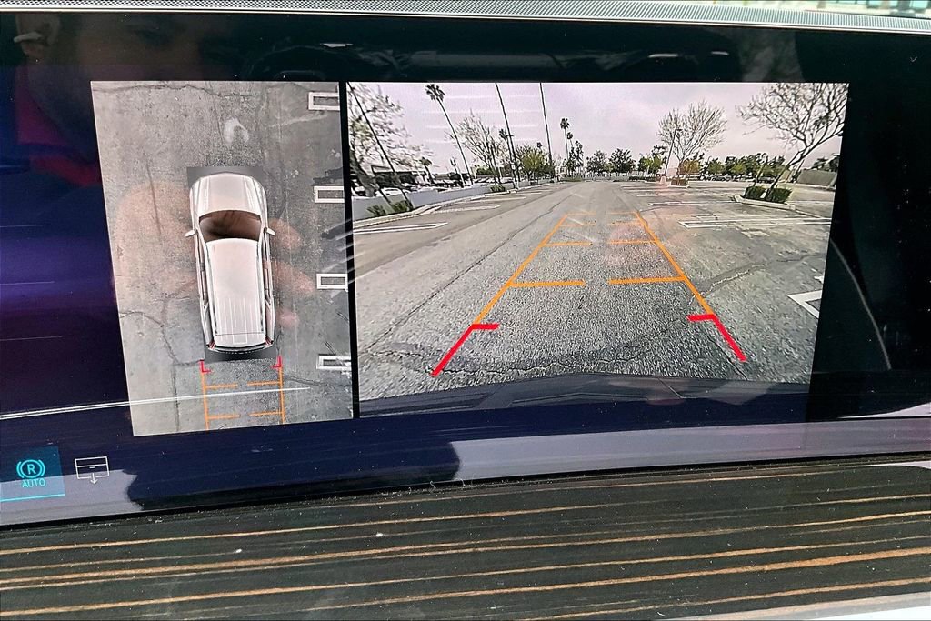 New 2026 Cadillac Escalade Luxury w/ LPO, Floor Liner Package AWD/4WD image 24