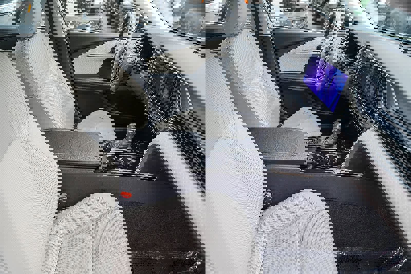 Used 2025 Toyota Camry XLE image 12