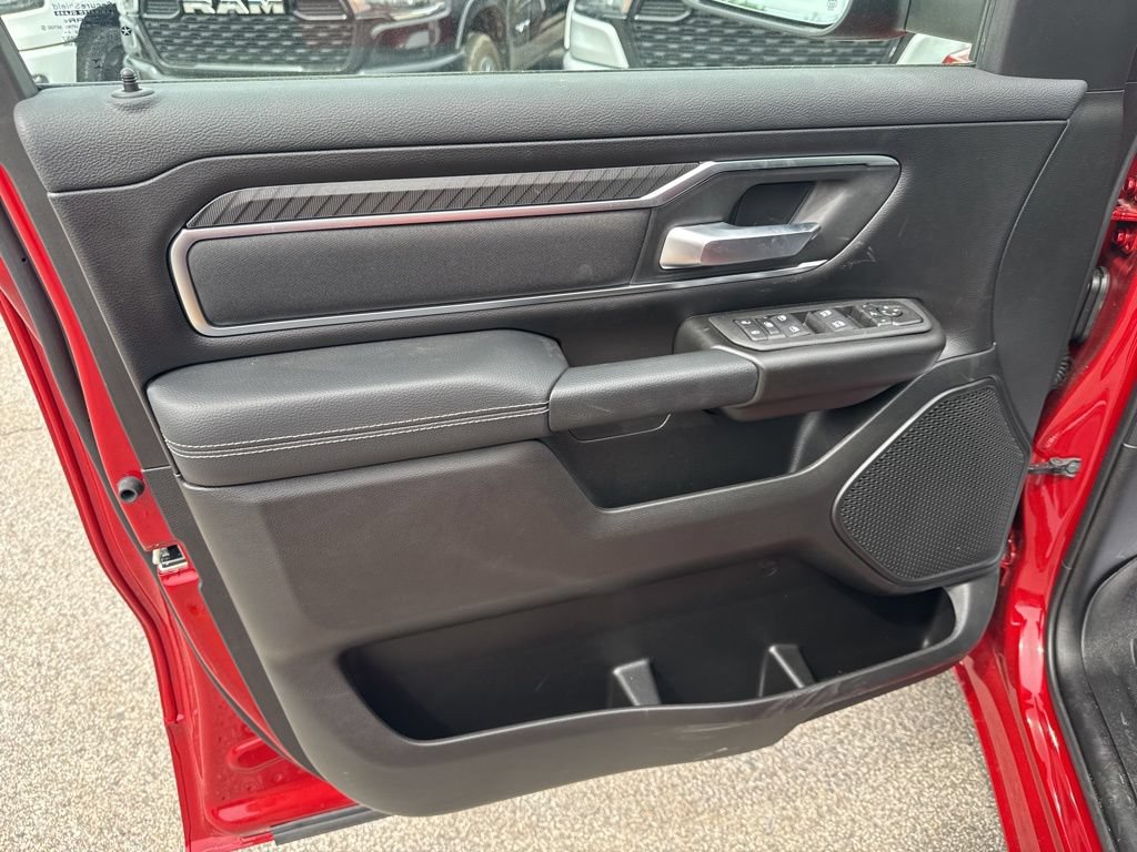 New 2026 RAM 1500 4x4 Crew Cab image 17