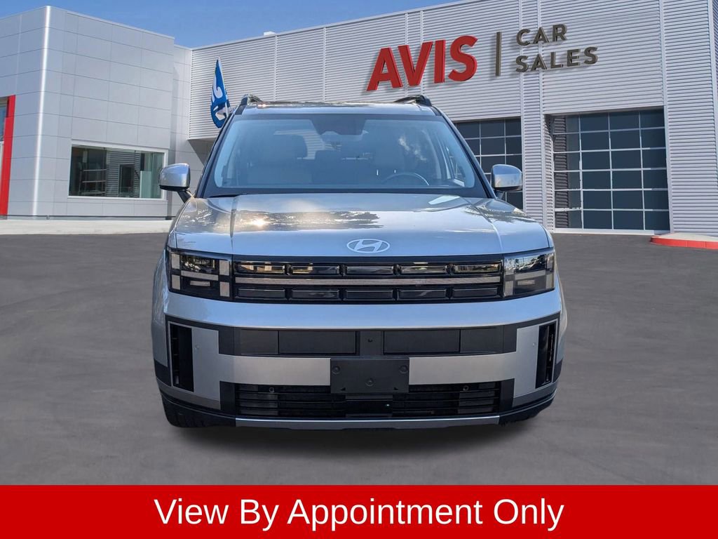 Used 2025 Hyundai Santa Fe Limited FWD image 2