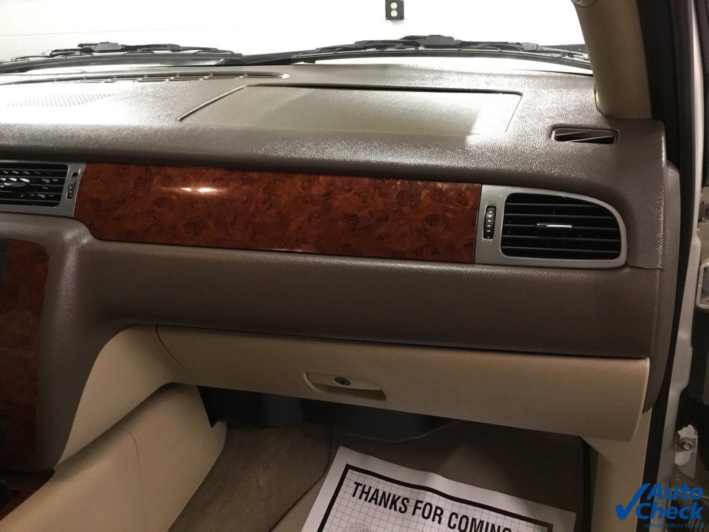 Used 2011 Chevrolet Avalanche LTZ image 50