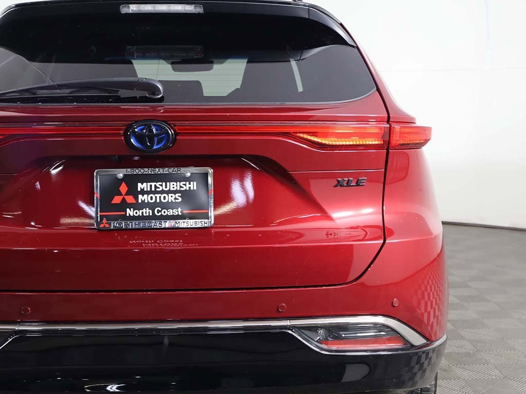 Used 2023 Toyota Venza Nightshade image 15