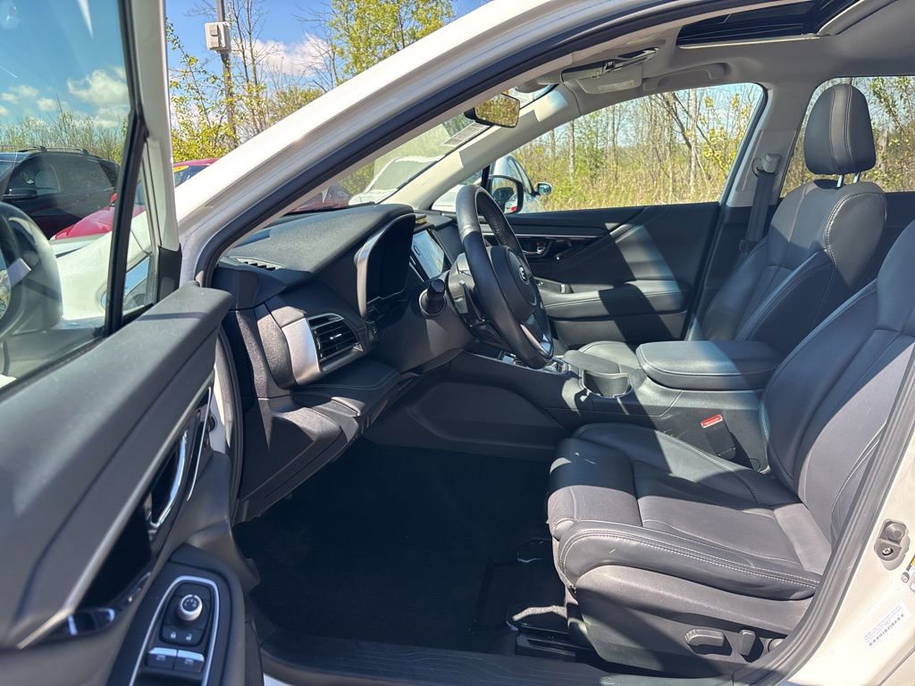 Used 2022 Subaru Outback Limited AWD/4WD image 18