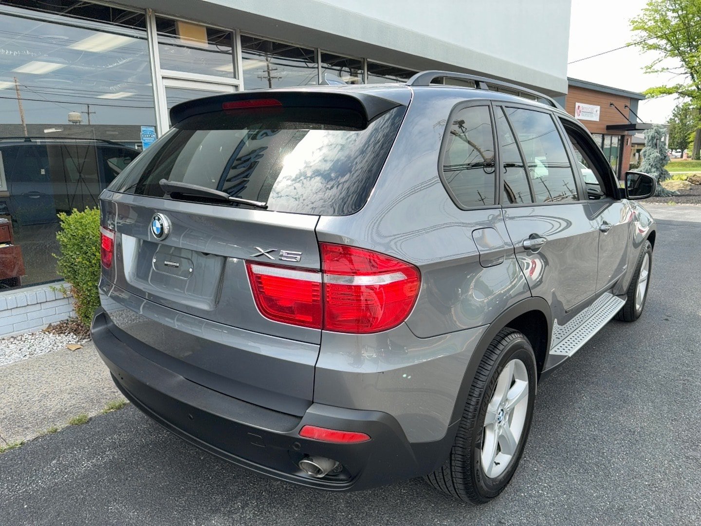Used 2010 BMW X5 xDrive35d AWD/4WD image 3