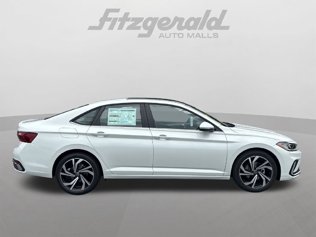 New 2027 Volkswagen Jetta SEL FWD image 4