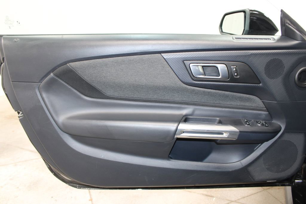 Used 2024 Ford Mustang EcoBoost image 17