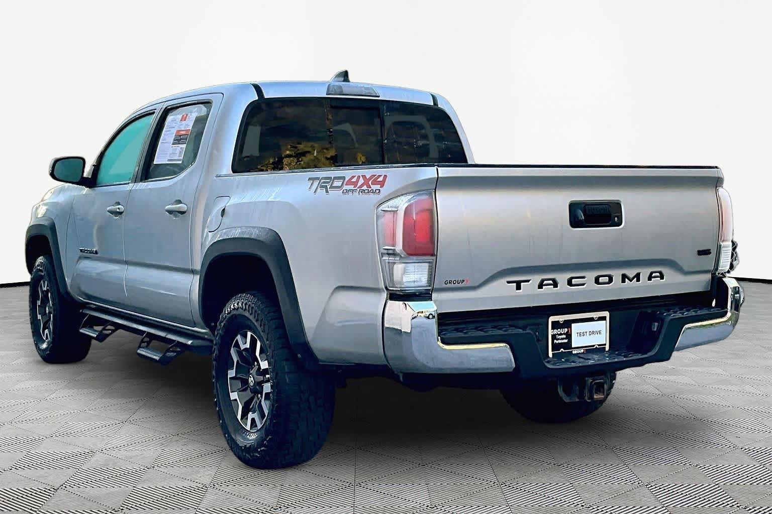 Used 2023 Toyota Tacoma TRD Off-Road w/ Black Out Package (TMS) AWD/4WD image 12