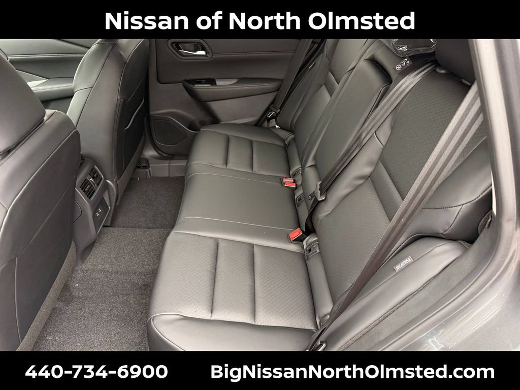 New 2026 Nissan Rogue Dark Armor AWD/4WD image 18
