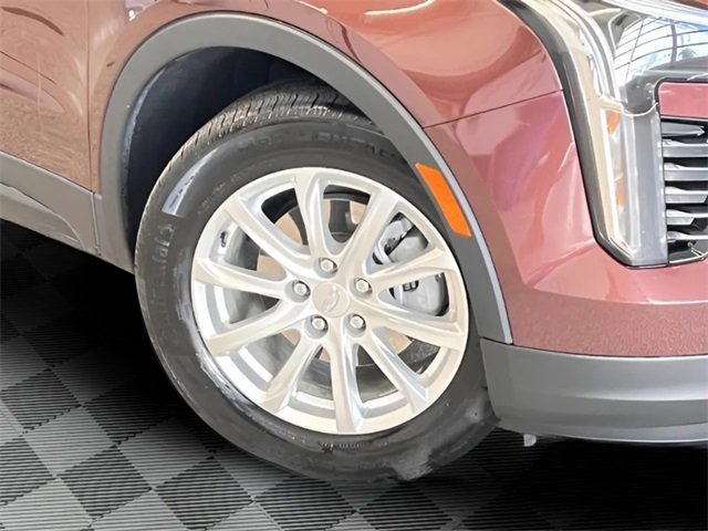 Certified 2023 Cadillac XT4 Luxury image 30