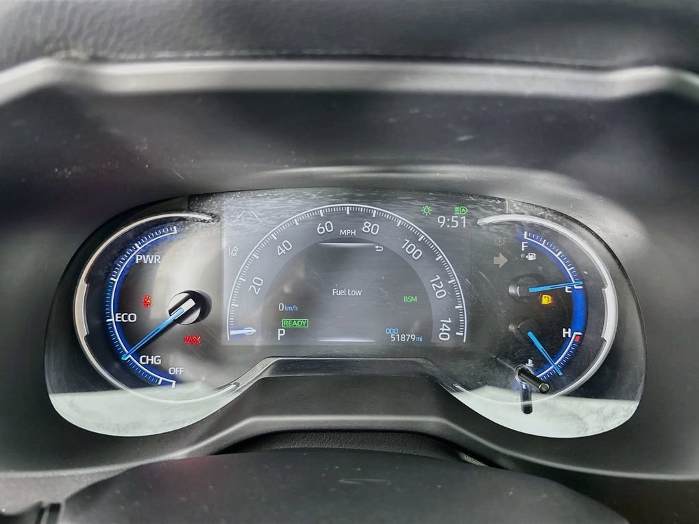 Used 2025 Toyota RAV4 XLE AWD/4WD image 18