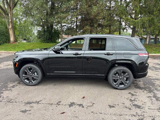 New 2027 Jeep Grand Cherokee Limited AWD/4WD image 7