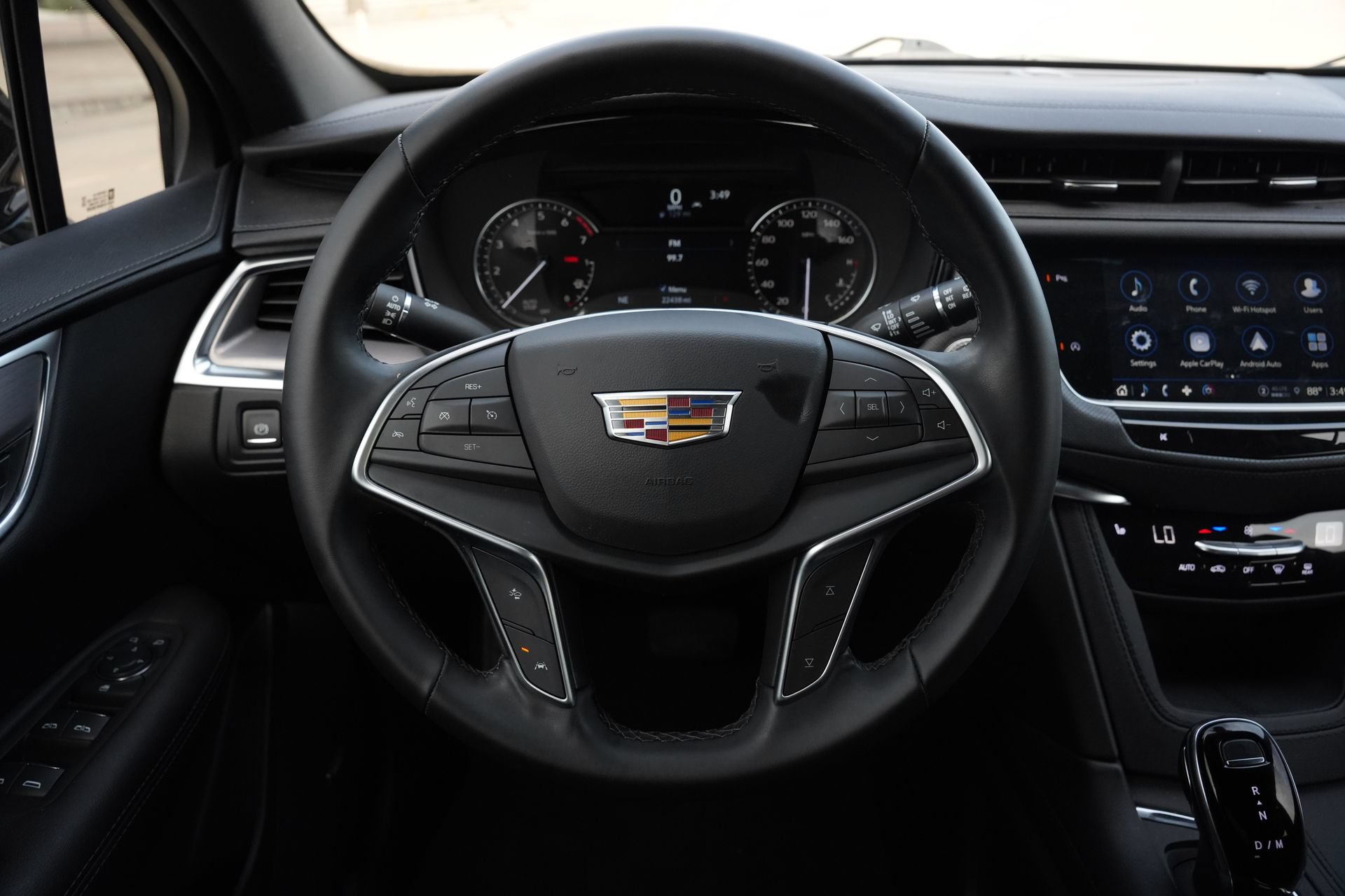Used 2024 Cadillac XT5 Luxury FWD image 11