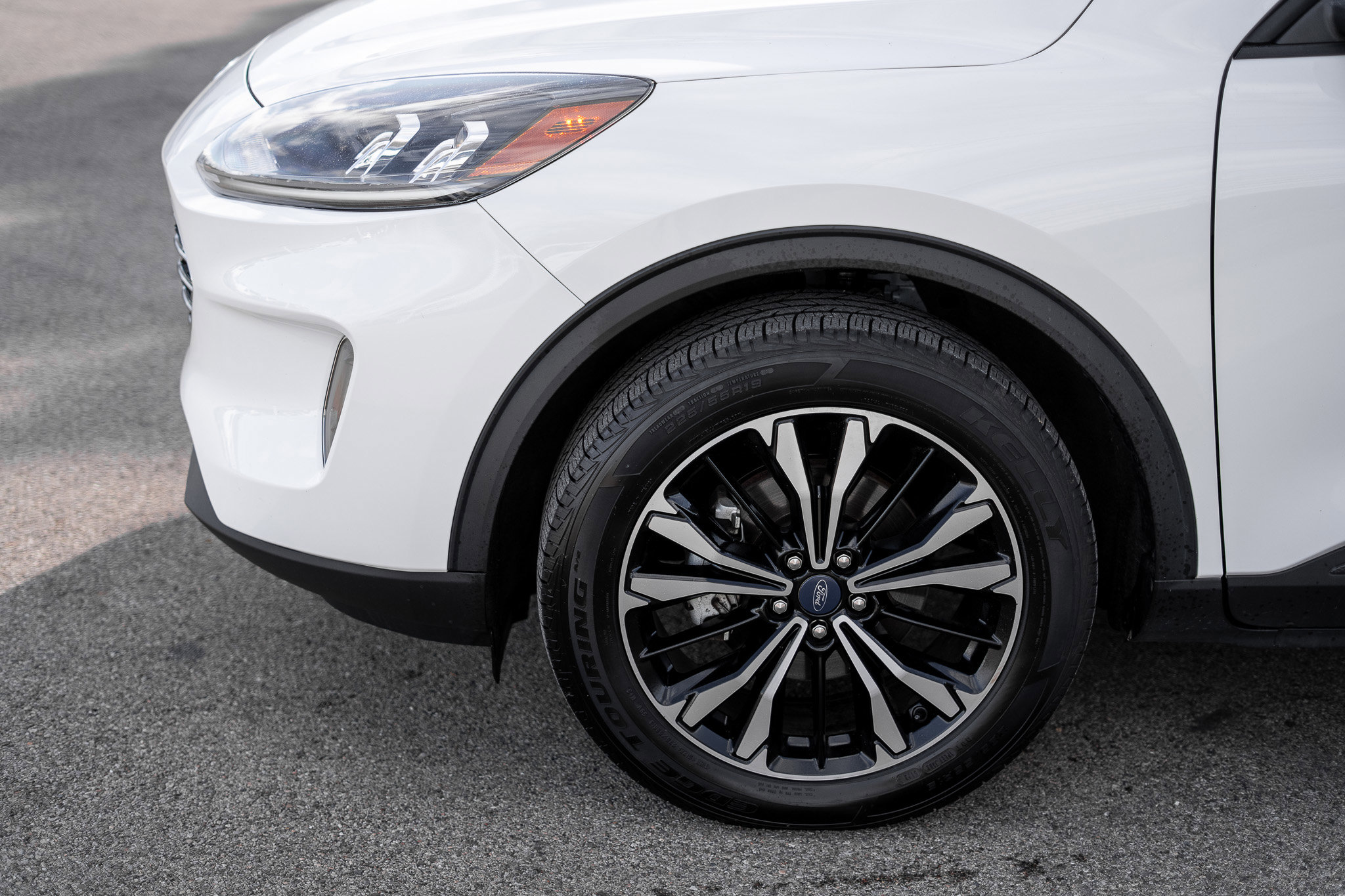 Used 2022 Ford Escape SEL w/ SEL Stealth AWD Package image 9