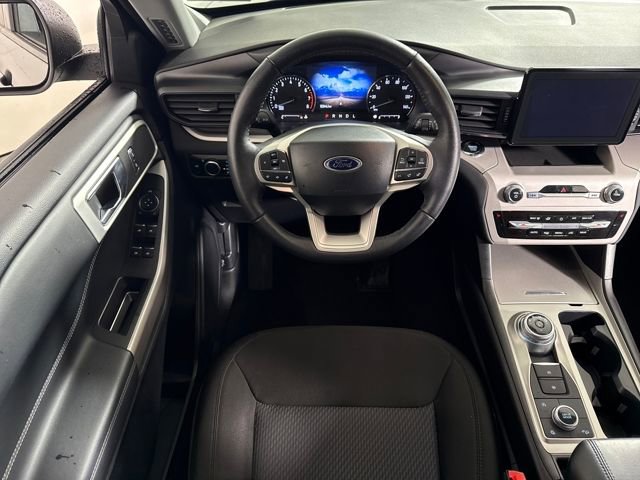 Used 2024 Ford Explorer XLT image 20