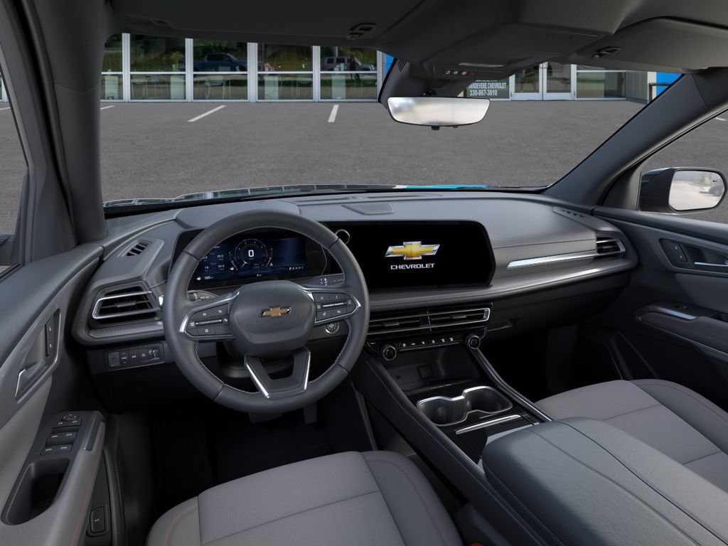 New 2026 Chevrolet Traverse LT w/ Driver Confidence Package AWD/4WD image 17