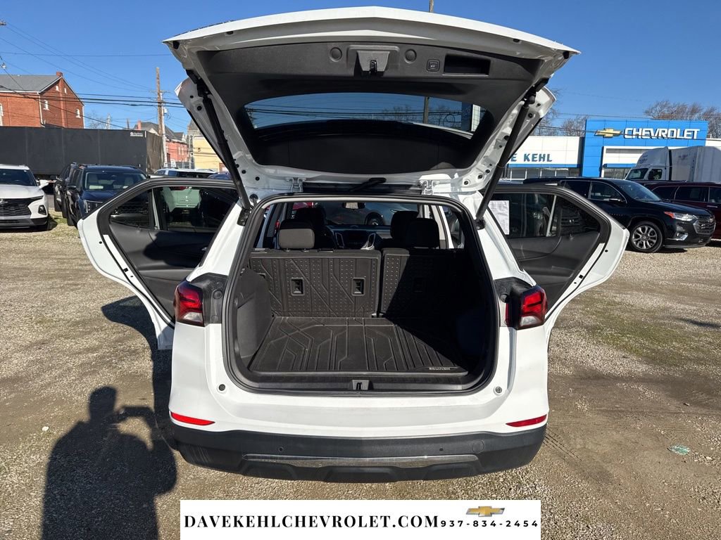 Used 2023 Chevrolet Equinox LT image 27