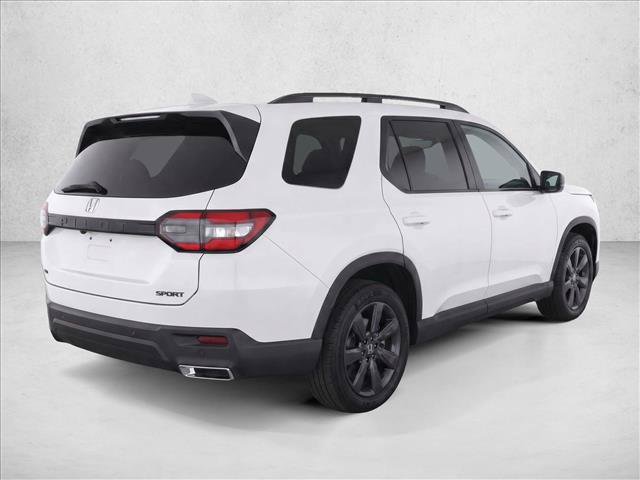 Used 2025 Honda Pilot Sport image 7
