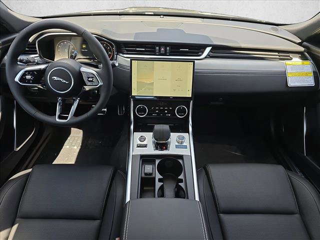 New 2024 Jaguar XF R-Dynamic SE AWD/4WD image 9