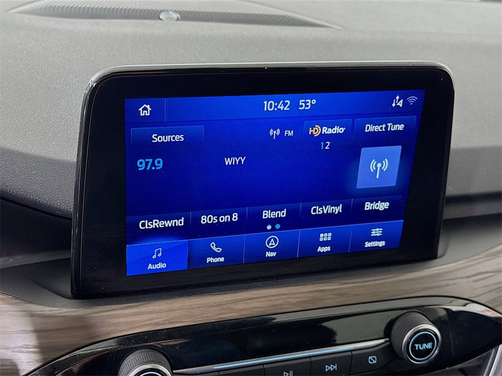 Used 2020 Ford Escape Titanium image 7