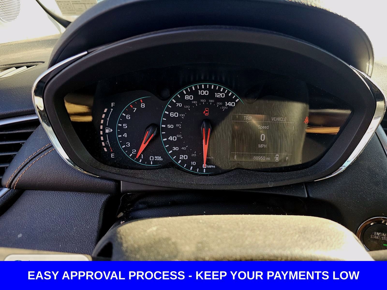 Used 2019 Chevrolet Trax LT w/ LT Convenience Package image 12