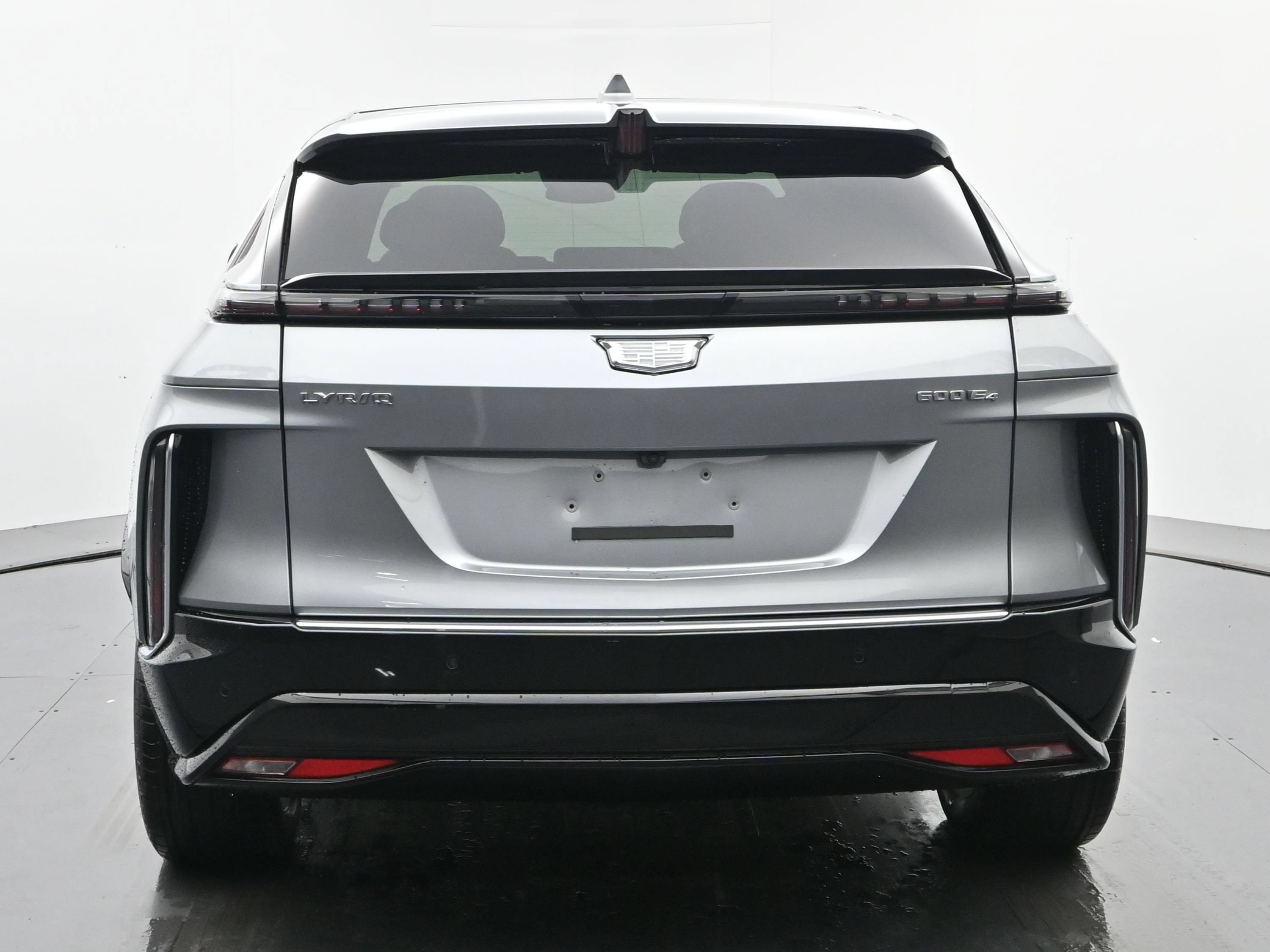 New 2026 Cadillac Lyriq Luxury w/ LPO, Floor Liner Package AWD/4WD image 4
