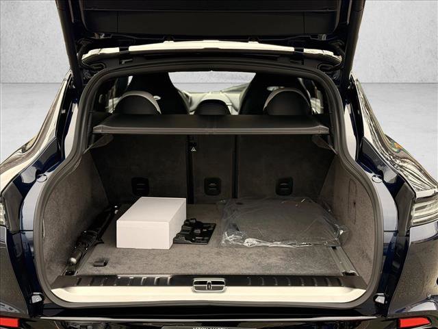 New 2026 Aston Martin DBX S image 6