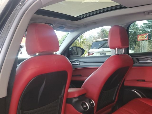 Used 2021 Alfa Romeo Stelvio Ti w/ Nero Edizione AWD/4WD image 11