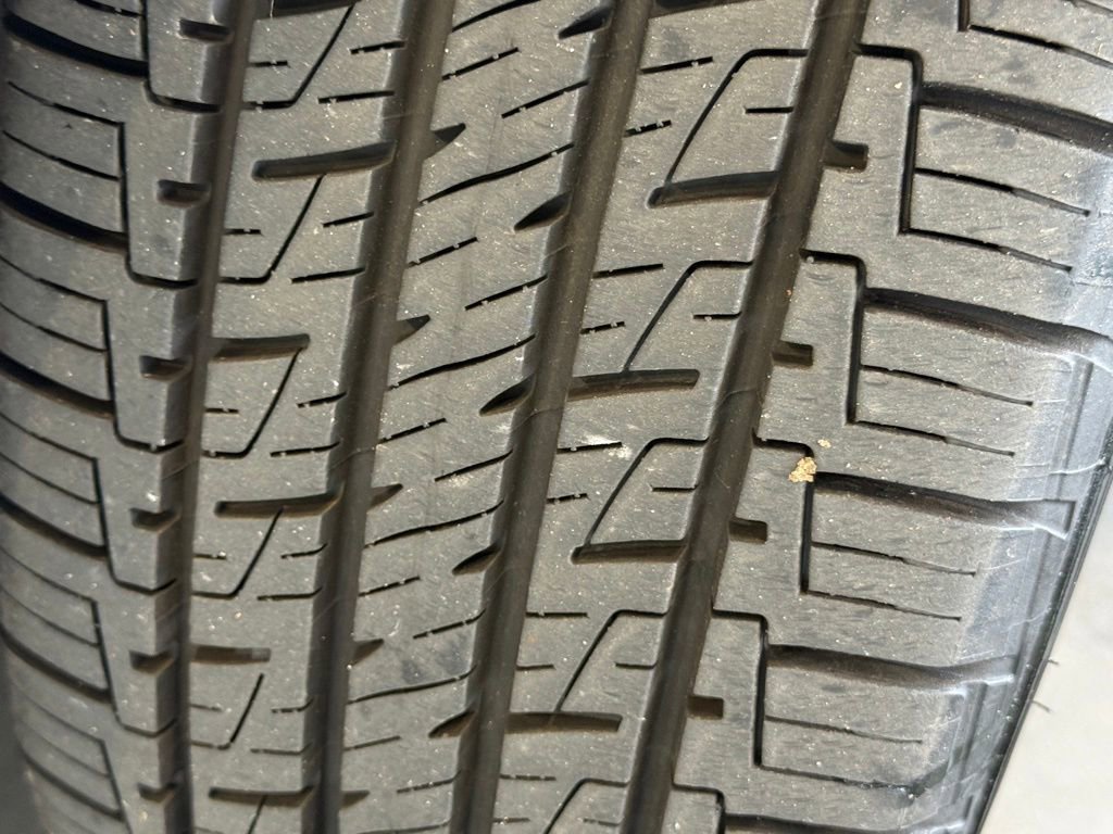 Certified 2023 Toyota Venza XLE image 19