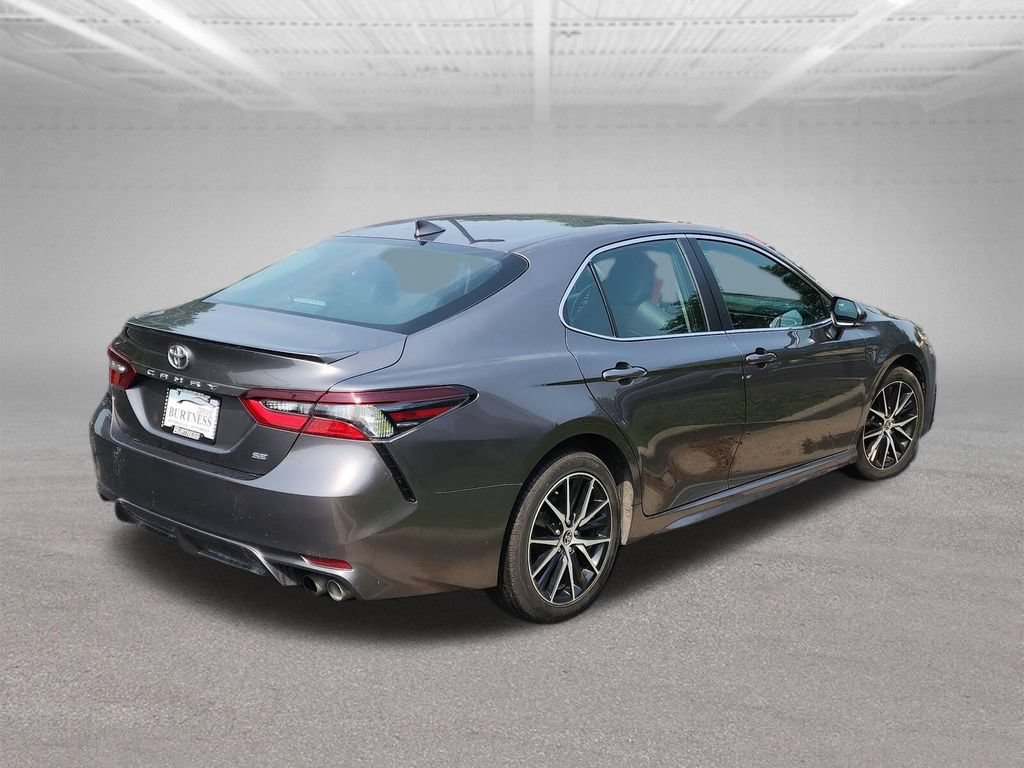 Used 2024 Toyota Camry SE FWD image 6