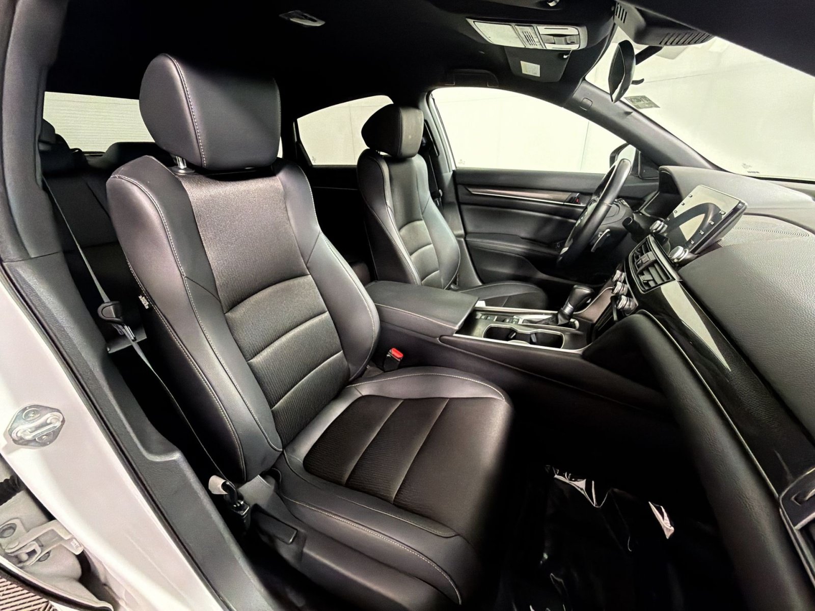 Used 2022 Honda Accord Sport image 26