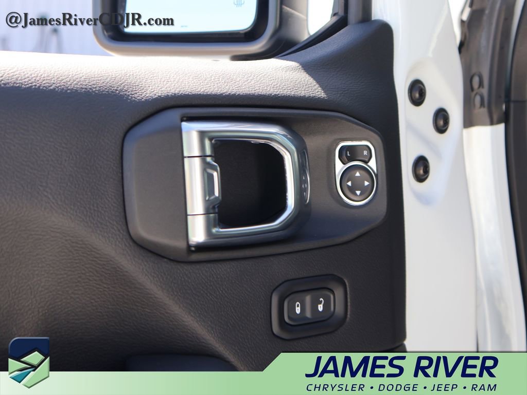 Used 2023 Jeep Wrangler Altitude image 21