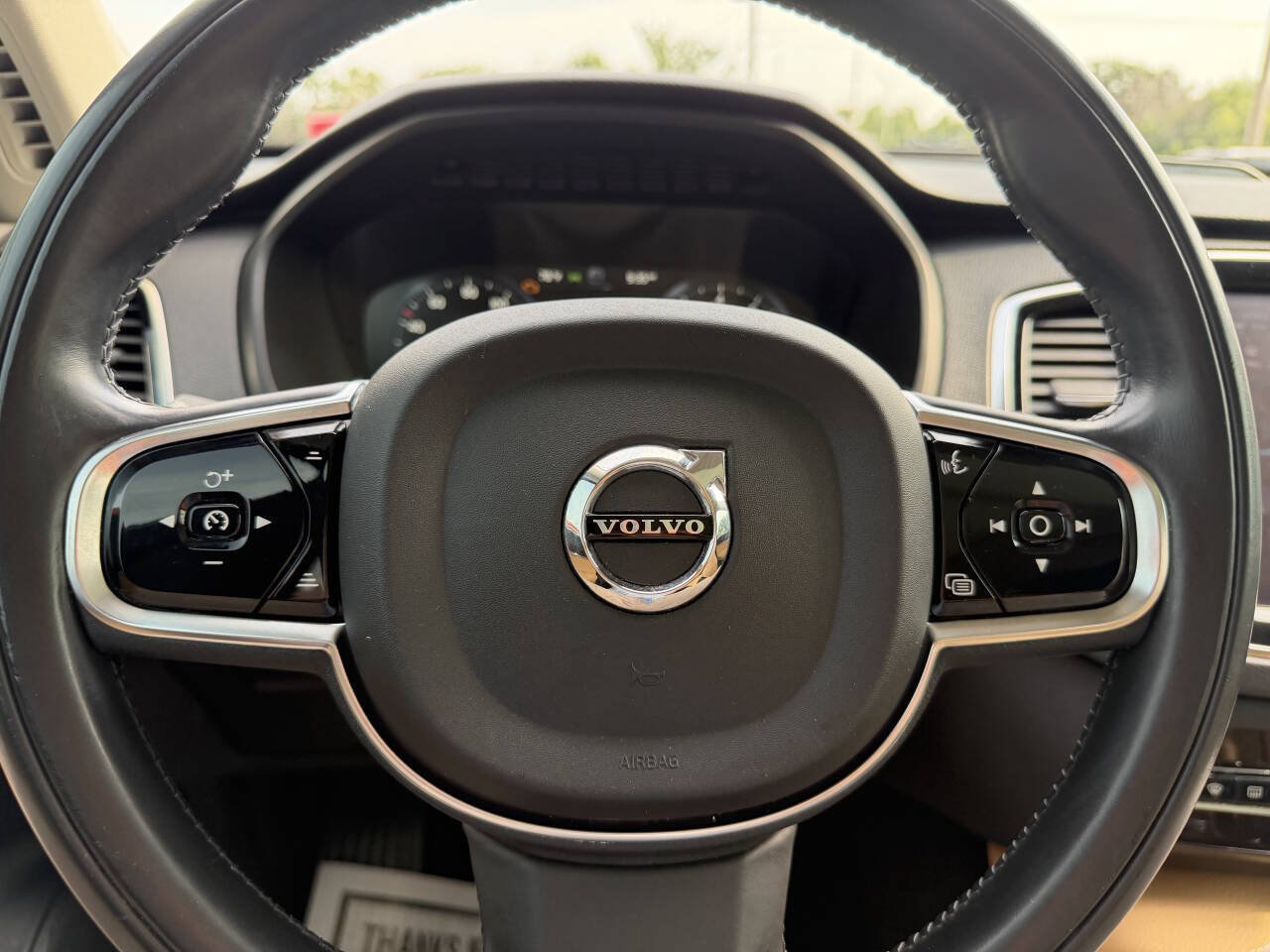Used 2016 Volvo XC90 T6 Momentum w/ Momentum Plus Package AWD/4WD image 23