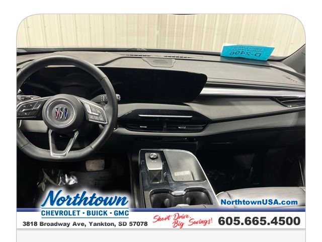 Used 2025 Buick Enclave Sport Touring image 24