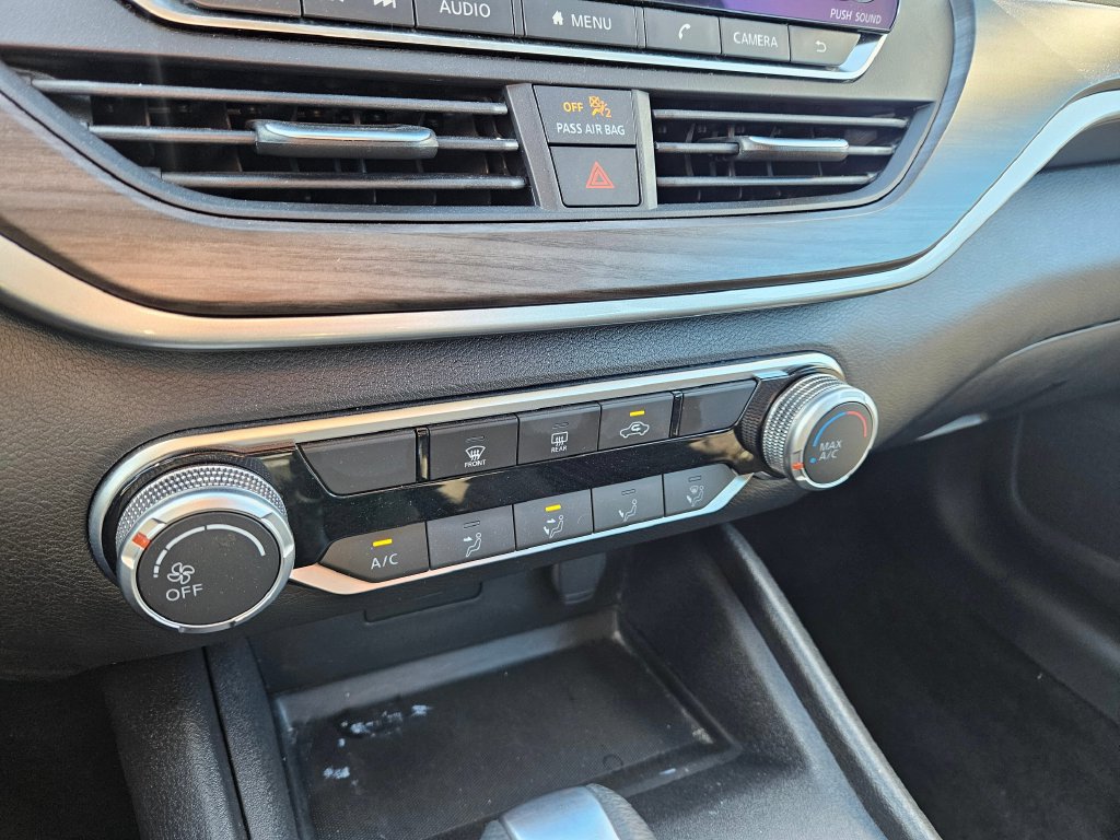 Used 2025 Nissan Altima 2.5 SV FWD image 22