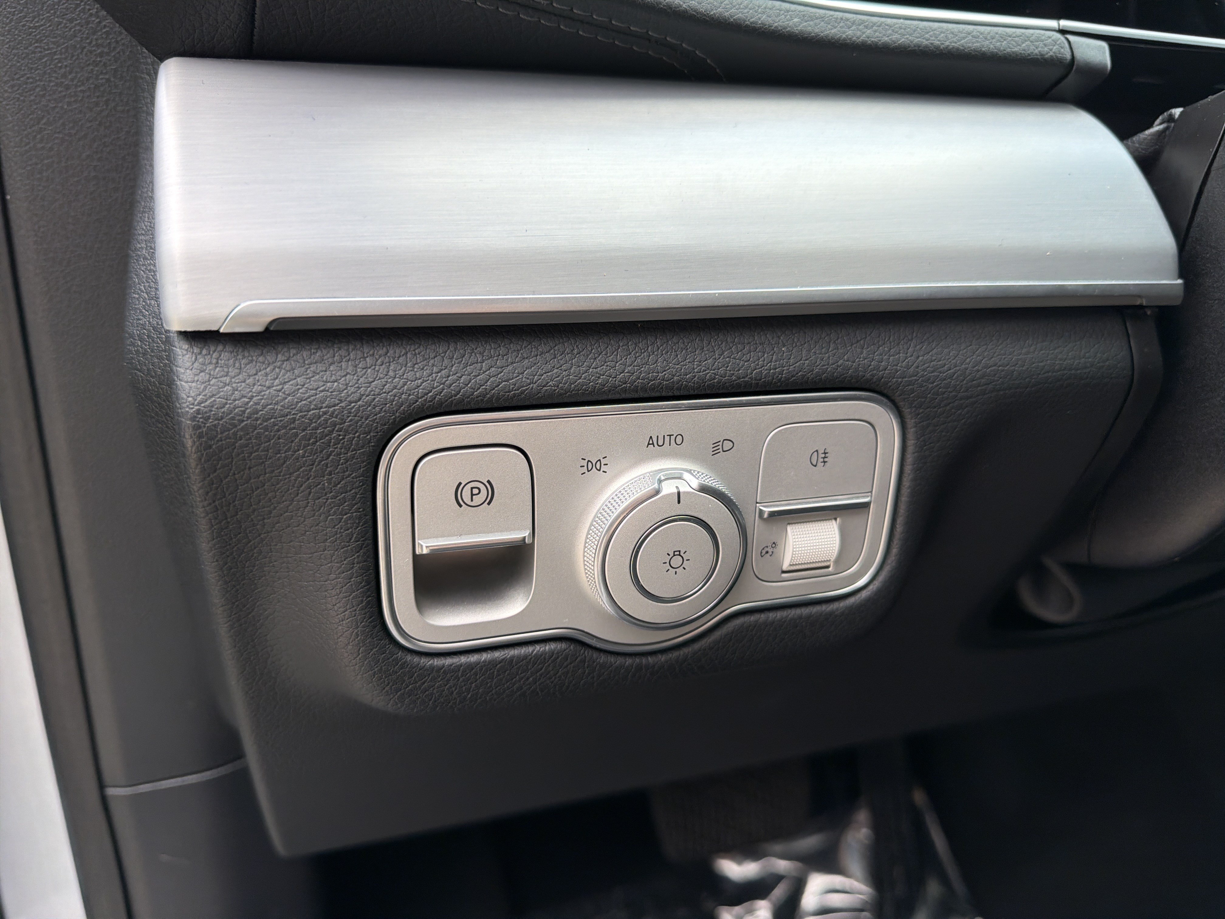 Used 2024 Mercedes-Benz GLS 450 4MATIC image 16