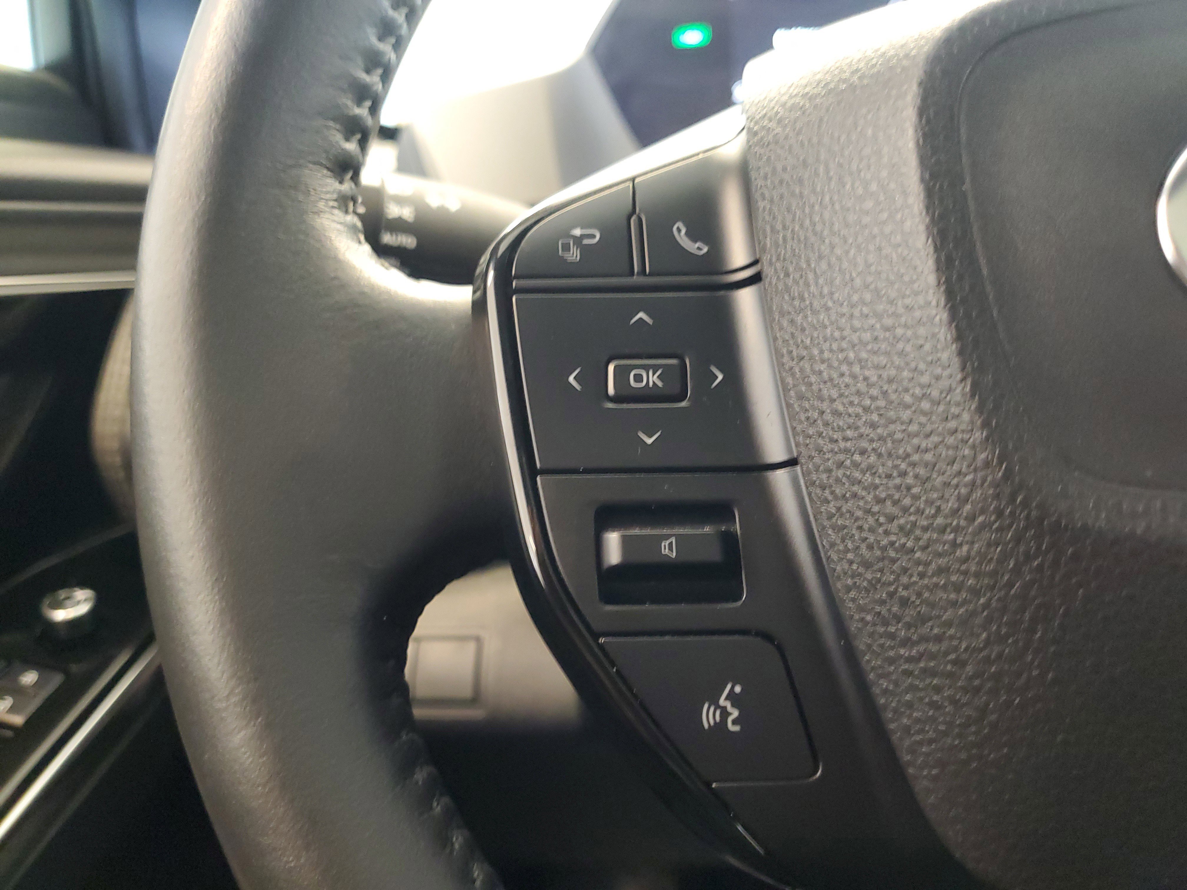 Used 2023 Toyota bZ4X Limited w/ Weather Package AWD/4WD image 27