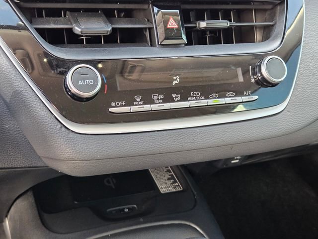 Used 2025 Toyota Corolla LE w/ LE Premium Package FWD image 22