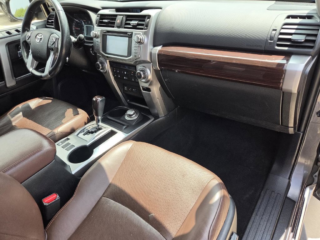 Used 2016 Toyota 4Runner Limited AWD/4WD image 8