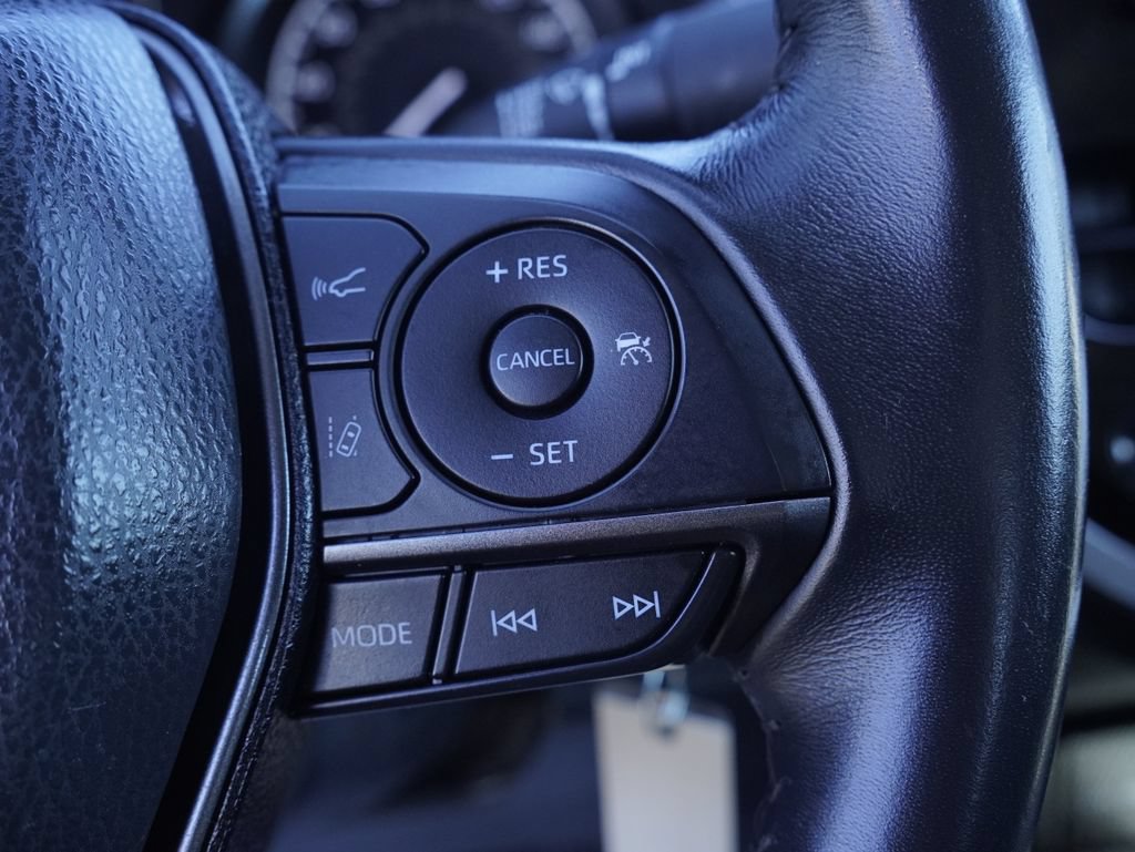 Used 2024 Toyota Camry SE FWD image 17
