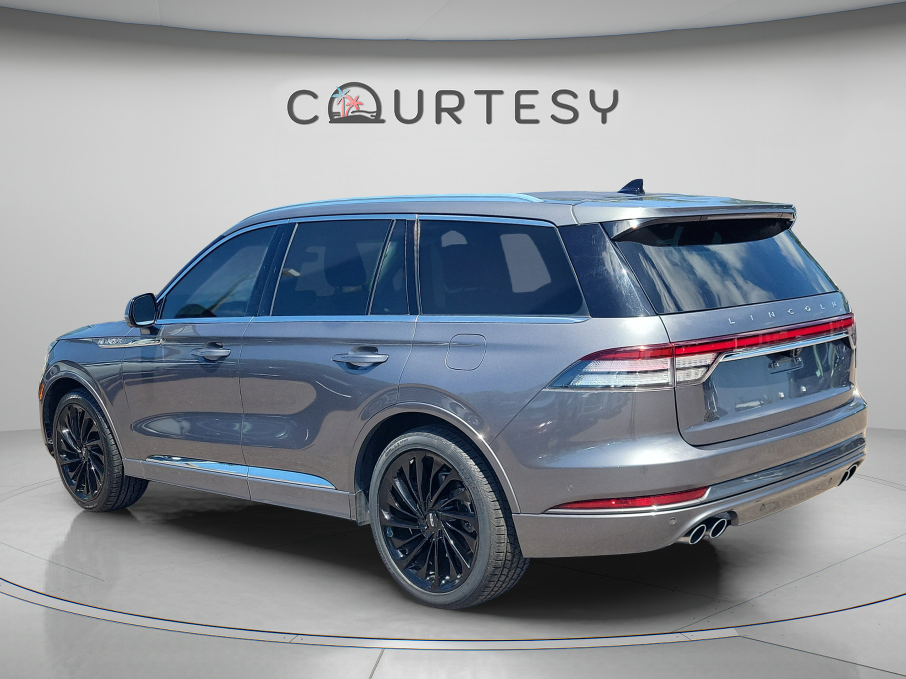 Used 2022 Lincoln Aviator Reserve w/ Equipment Group 201A RWD image 3