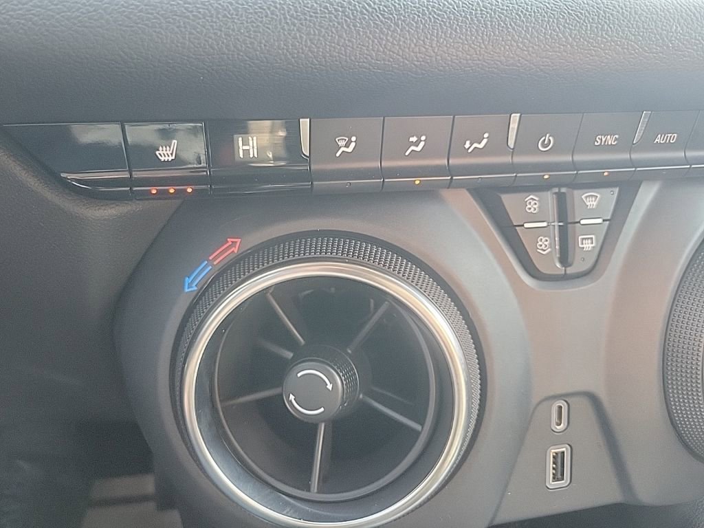 Certified 2023 Chevrolet Blazer LT w/ Convenience Package image 17