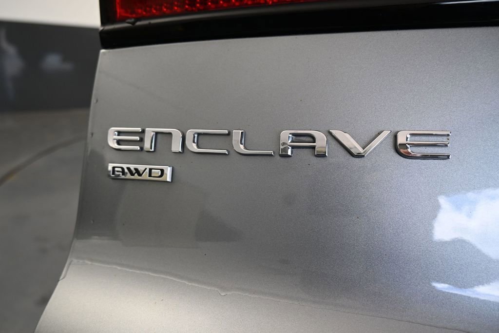 Used 2025 Buick Enclave Sport Touring AWD/4WD image 23