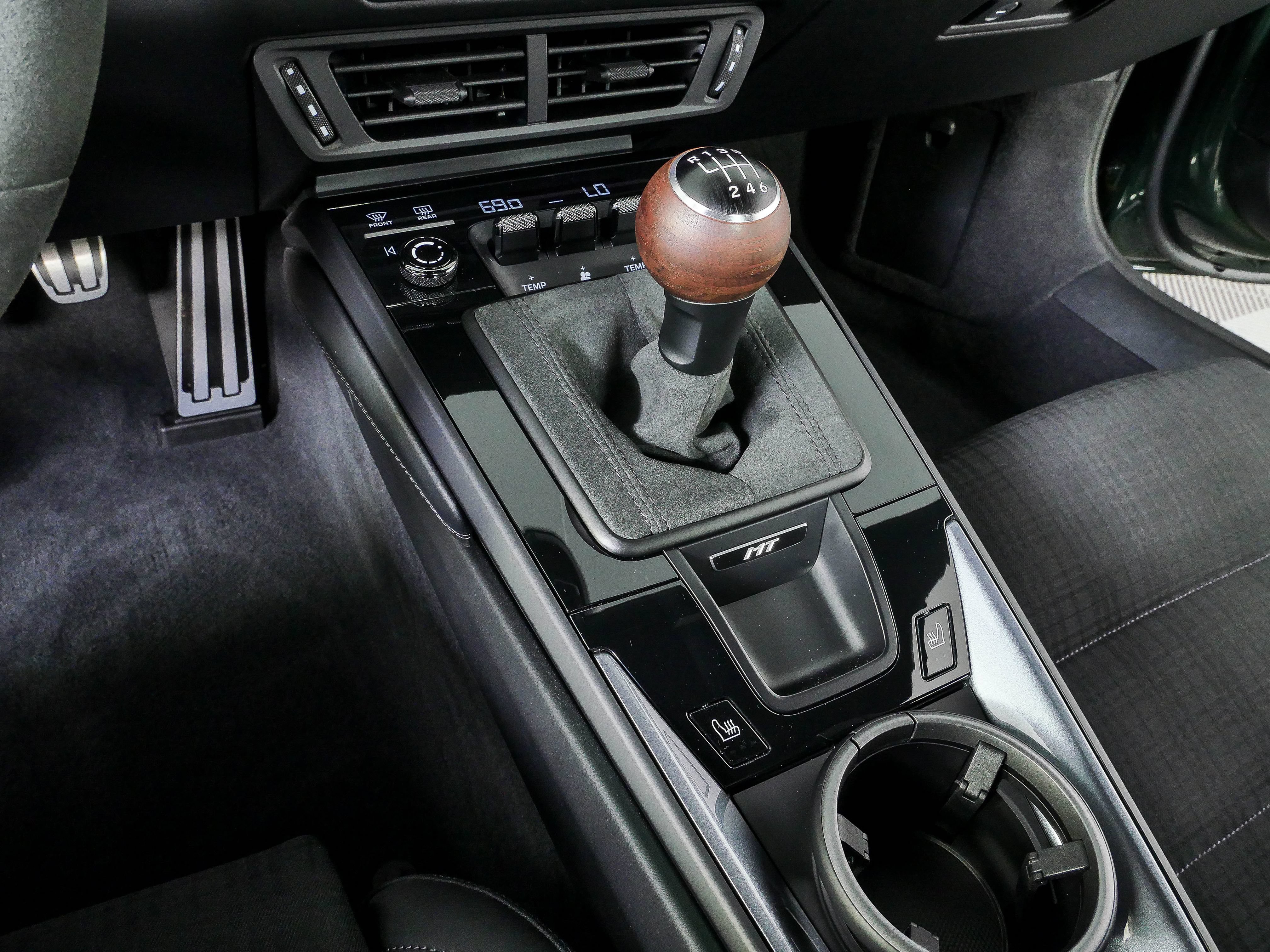 Certified 2026 Porsche 911 Carrera RWD image 19