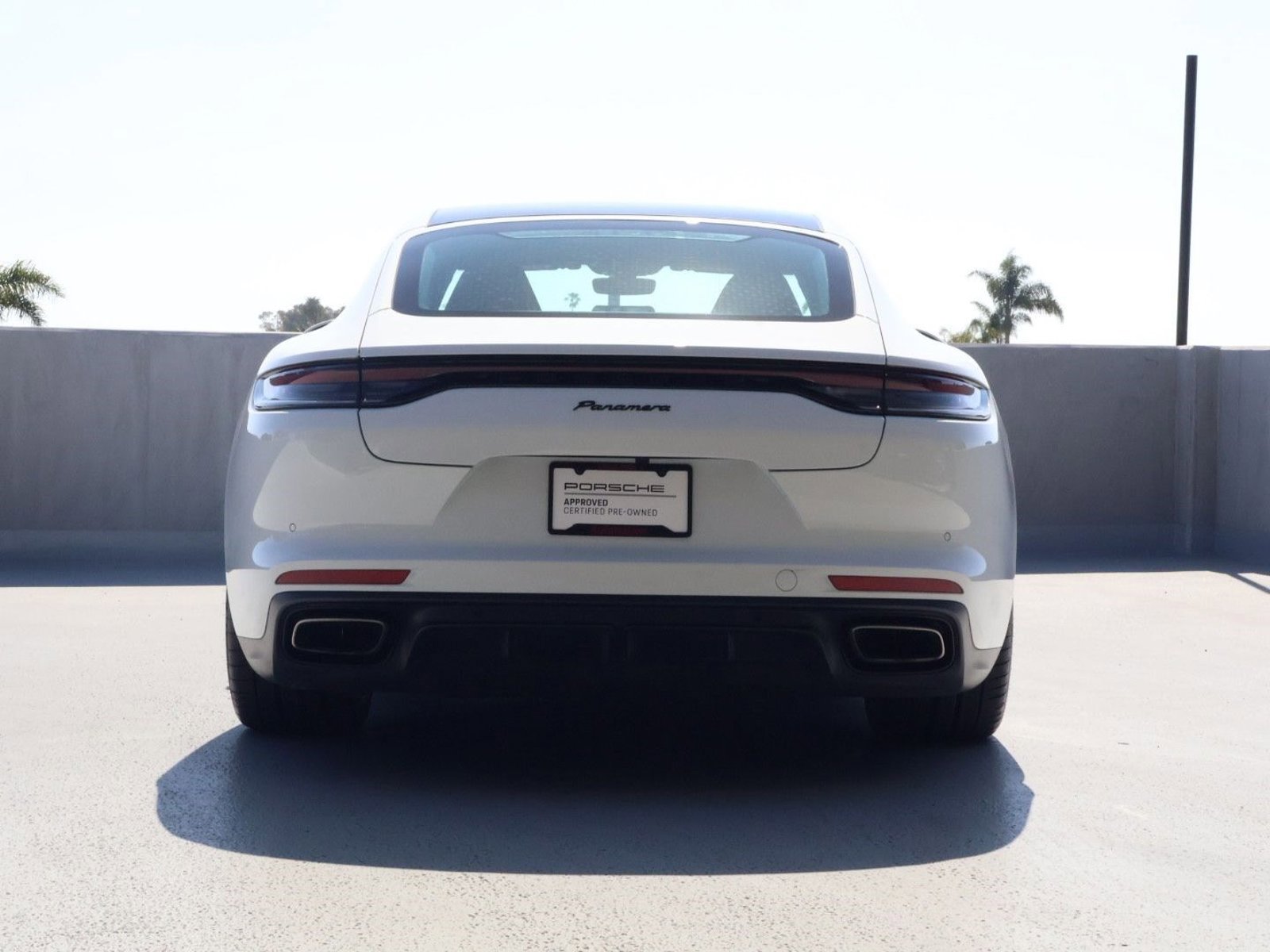 Certified 2022 Porsche Panamera 4 w/ Premium Package image 10