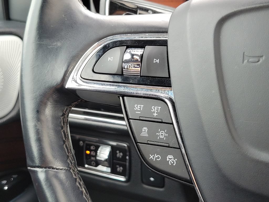 Used 2024 Lincoln Navigator Reserve AWD/4WD image 13
