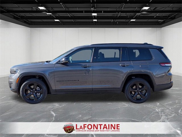 Certified 2023 Jeep Grand Cherokee L Laredo image 2