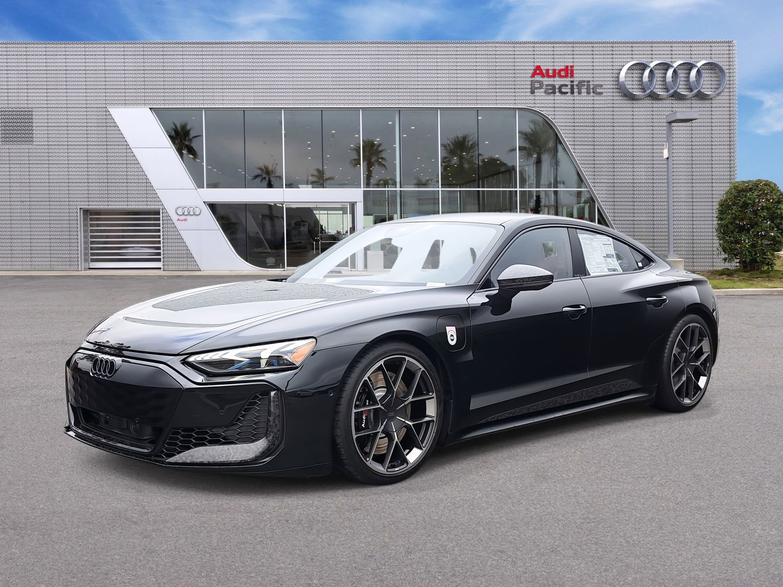 New 2026 Audi RS e-tron GT performance image 1