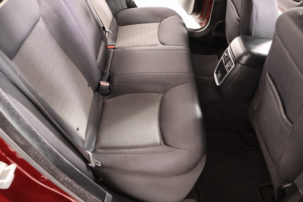 Used 2023 Chrysler 300 Touring w/ Sport Appearance Package image 13