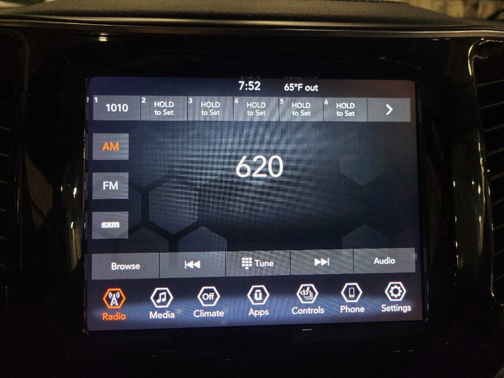 Used 2021 Jeep Cherokee Limited AWD/4WD image 25