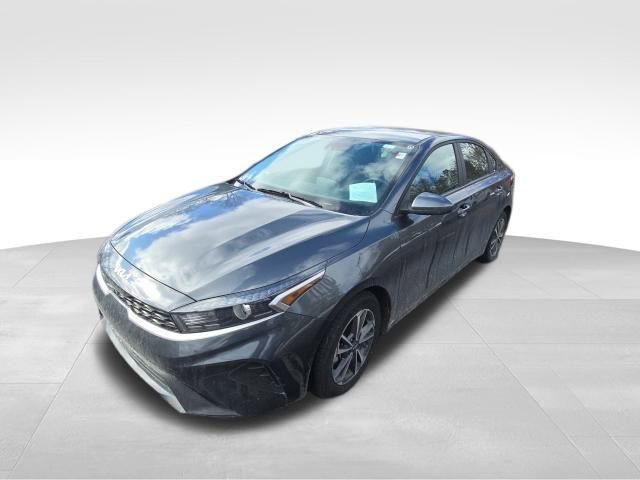 Used 2024 Kia Forte LXS image 10